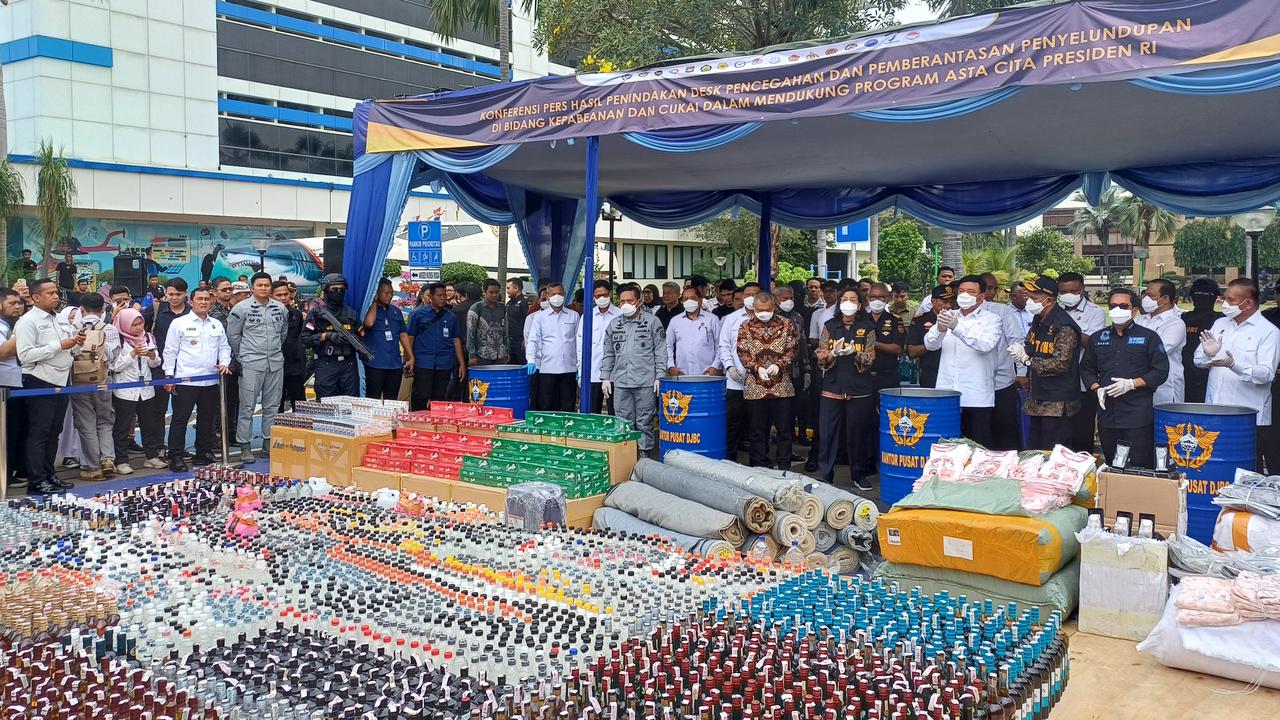 Hampir Setahun, Barang Selundupan Masuk ke Indonesia Tembus Rp6,1 Triliun