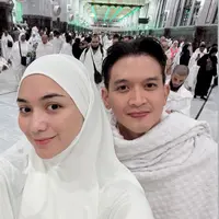 Citra Kirana saat Umrah di Minggu Terakhir Ramadan bersama suami. [@citraciki]