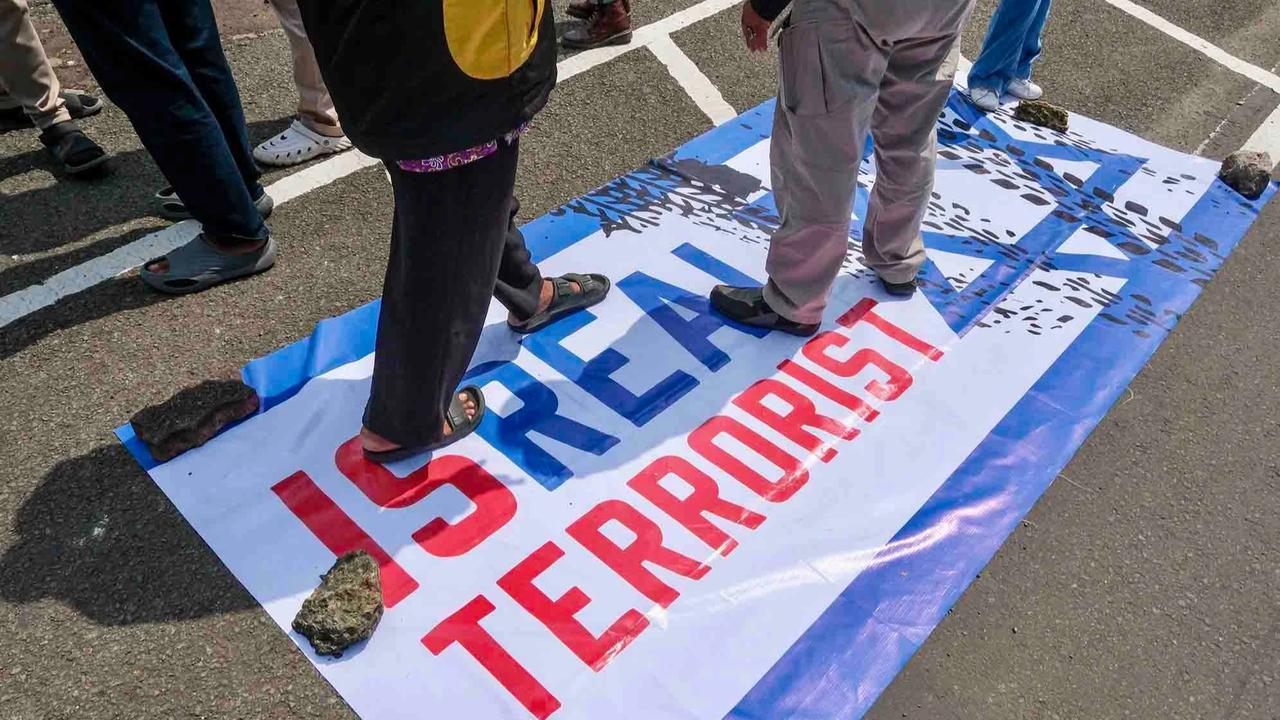 FOTO: Aksi Hari Quds di Jakarta Kecam Serangan Militer AS dan Israel ke Iran