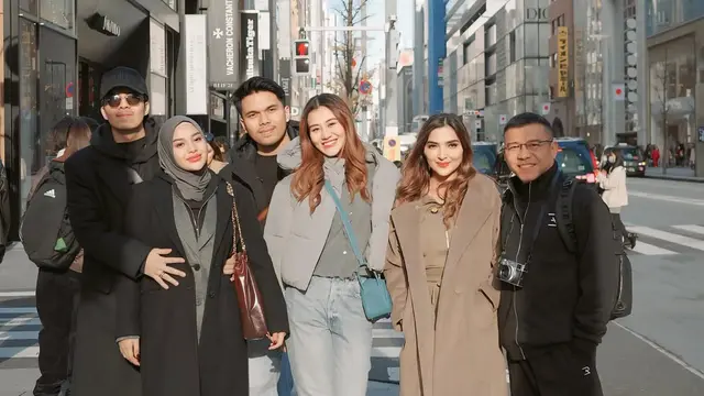 Liburan Aurel Hermansyah