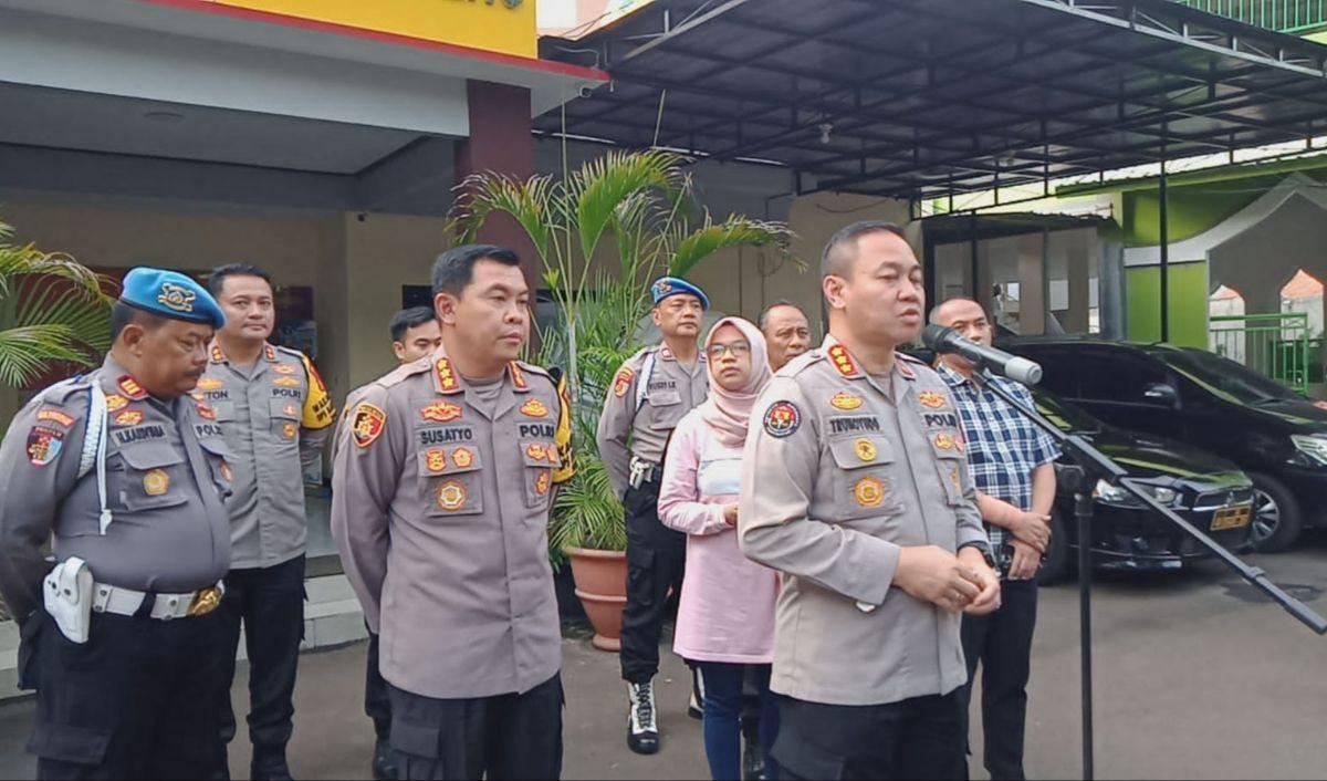 Terlebih, kata Susatyo, dalam acara teater yang dihadiri oleh cawapres nomor urut 3 yakni Mahfud MD perlu pengamanan setingkat tamu VVIP.&nbsp;<br>