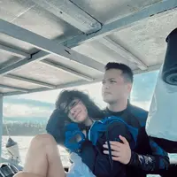 Belakangan ini, Naysila Mirdad dan Arfito Hutagalung mencuri perhatian publik. Naysila tampak memperlihatkan kemesraannya dengan mengunggah foto kebersamaan dengan sang kekasih sebagai ucapan selamat ulang tahun. [Foto: Instagram/naymirdad]