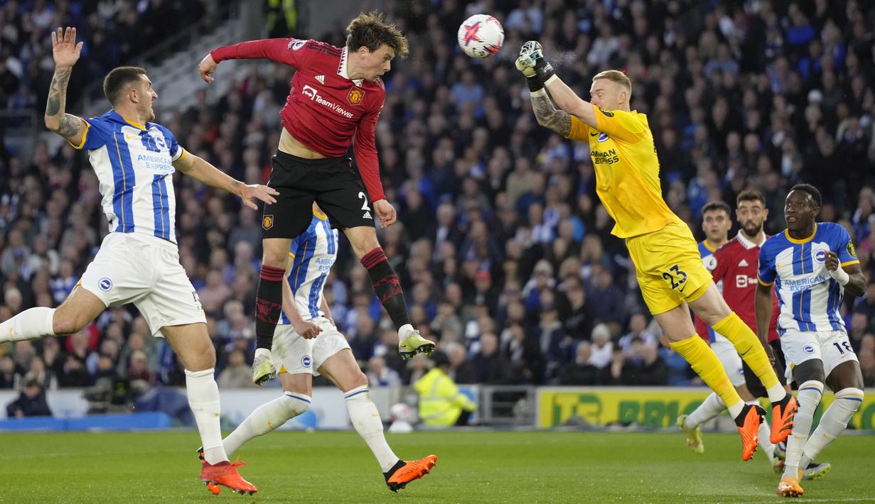 Bermain di The American Express Community Stadium, MU kalah 0-1 dari tim yang mereka singkirkan di semifinal Piala FA. (AP Photo/Kirsty Wigglesworth)