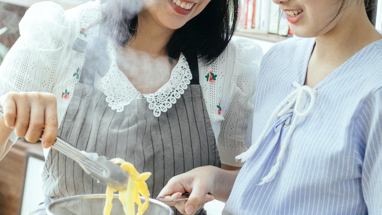 6. Perhatikan Proses Pemanasan Mie