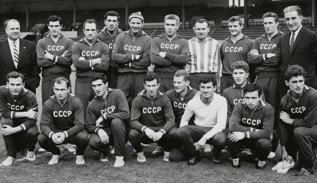 Yashin juga bermain di tiga Piala Dunia, yaitu pada tahun 1958, 1962, dan 1966. (Photo by AFP)