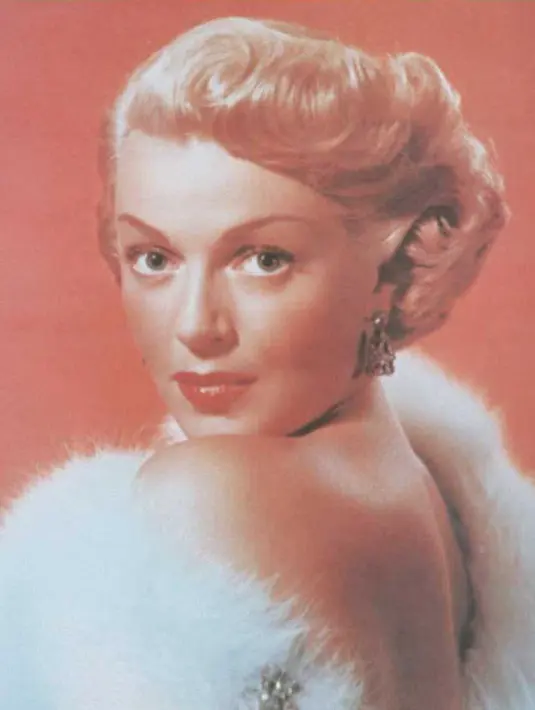 Lana Turner. Dengan tujuh suami, delapan pernikahan, dan delapan perceraian, bintang terkenal ini menduduki peringkat satu sebagai selebriti dengan perceraian terbanyak. (AFP/Bintang.com)