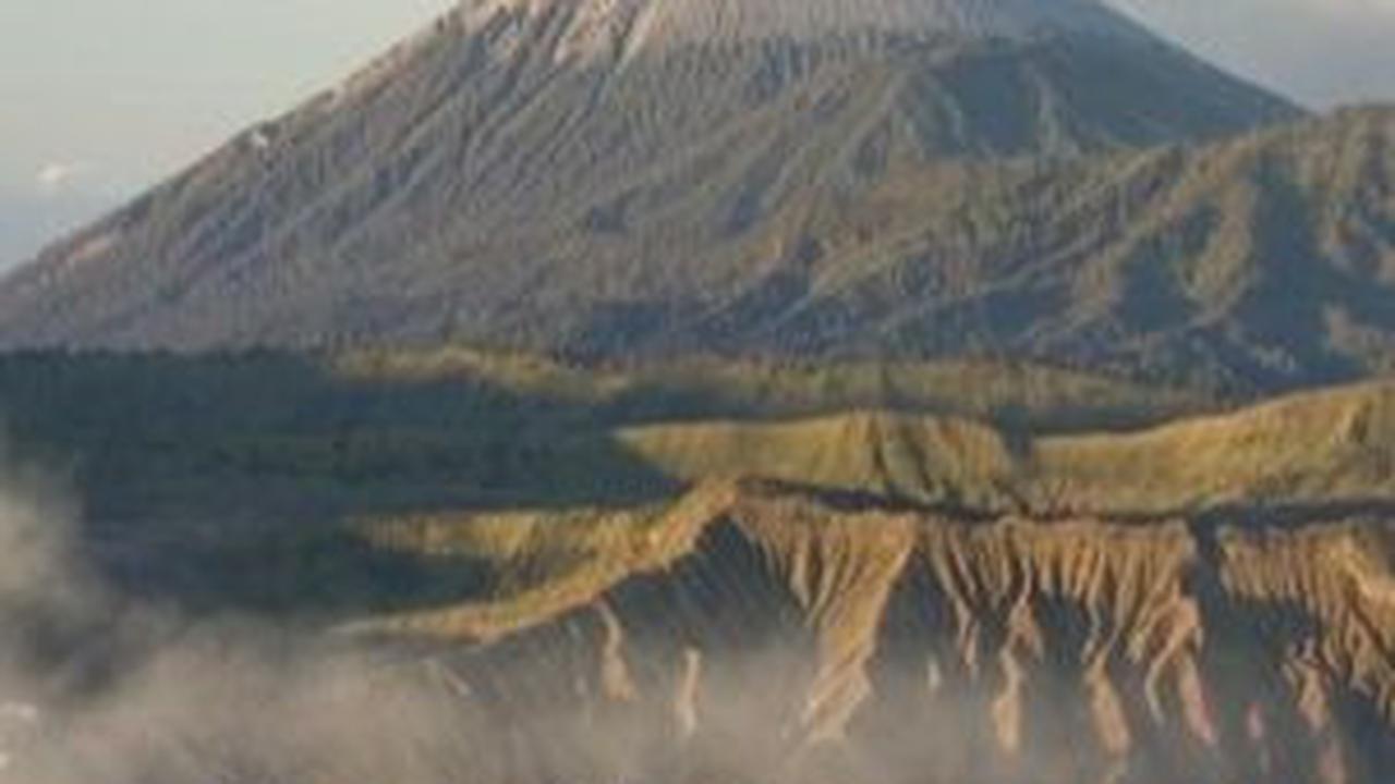 9. Gunung Semeru