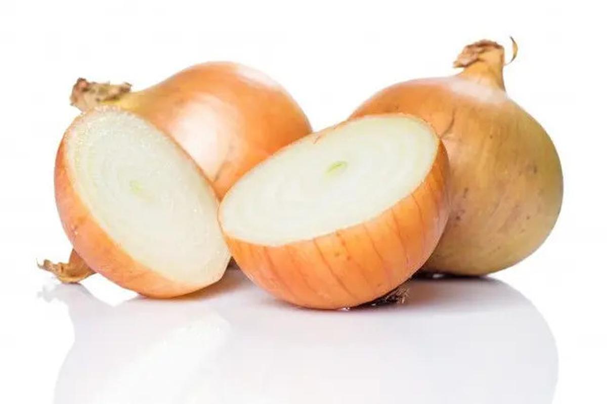 Cara Menyimpan Sisa Bawang Bombay Agar Tetap Segar di Kulkas