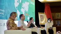 Menteri Perdagangan Muhammad Lutfi bersama dengan Direktur Utama BNI Royke Tumilaar dalam dalam pembukaan Trade Expo  Indonesia (TEI) ke-36 Digital Edition bertema ‘Reviving Global Trade’.