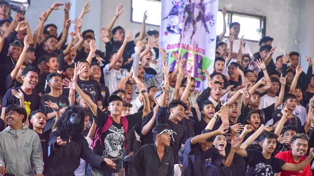 Para penonton dan suporter di Ajang AXIS Nation Cup 2024