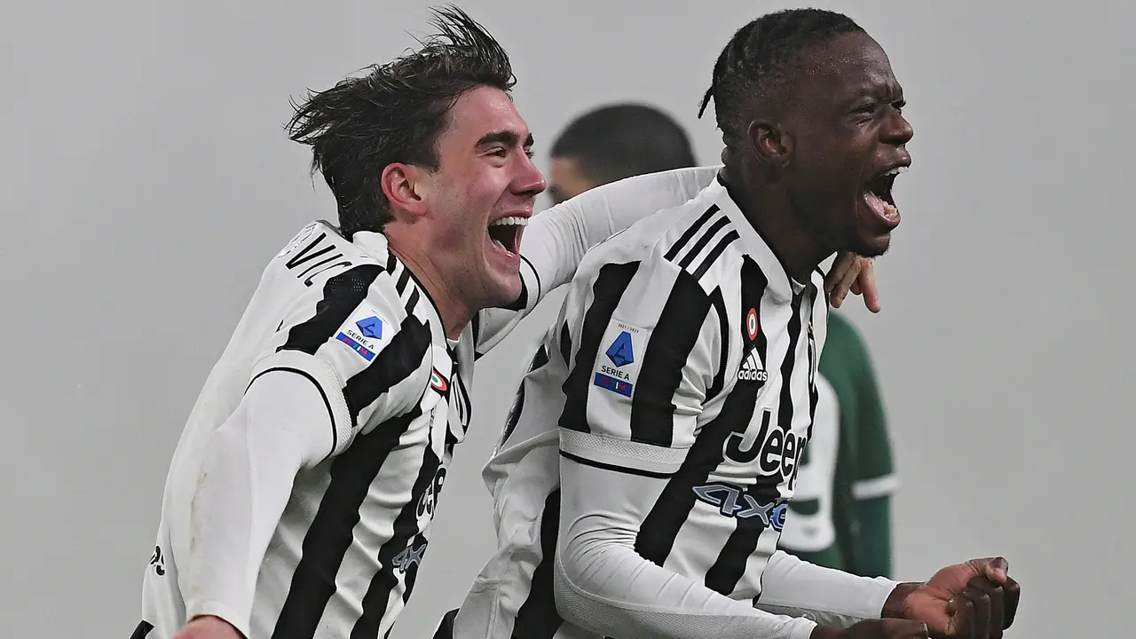 Foto: Sinar Terang Dua Debutan, Vlahovic dan Zakaria Cetak Gol dalam Laga Debut Juventus Kontra Hellas Verona di Liga Italia