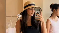 Potret Amanda Rawles saat Liburan di Bali, Tampil Cantik dengan Outfit Stylish