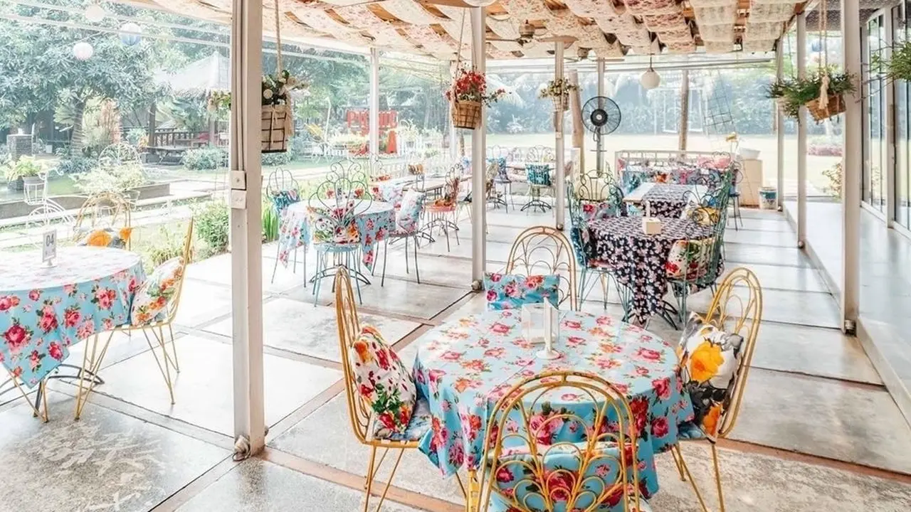 Tsamara Resto, lokasi pernikahan Sule dan Nathalie Holscher (https://www.instagram.com/p/CEOJIHVoWyd/)