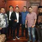 Penggiat Media Sosial Denny Siregar gandeng pengacara Otto Hasibuan ungkap kasus kebocoran data Telkomsel. (Istimewa)