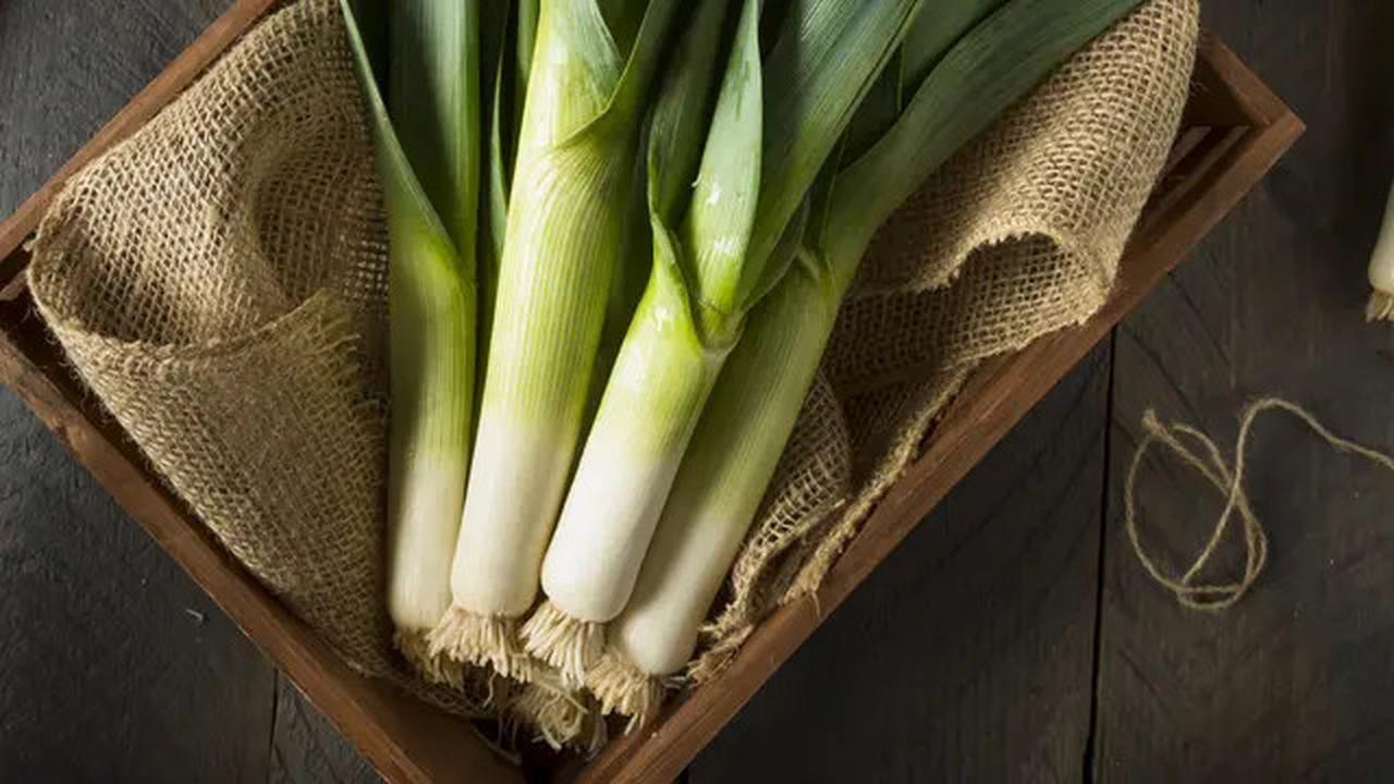 Cara Mudah Iris Daun Bawang Tanpa Lendir dengan Bahan Dapur Sederhana