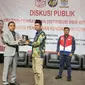 Diskusi Publik bertema 'Urgensi Pembatasan Distribusi BBM Bersubsidi Berbasis Pendataan Kendaraan Bermotor', yang digelar Lembaga Swadaya Masyarakat Abdi Negara, Kamis (6/4/2023) di Cirebon. (Liputan6.com/ Dok Ist)