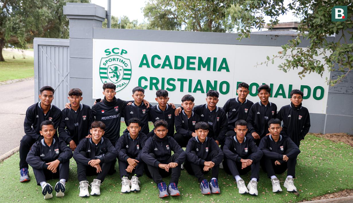 Latihan pertama Korea-Korea Selecao ini sangat spesial karena bertempat di akademi Sporting CP, tempat di mana Cristiano Ronaldo muda ditempa. (Bola.com/Bagaskara Lazuardi)