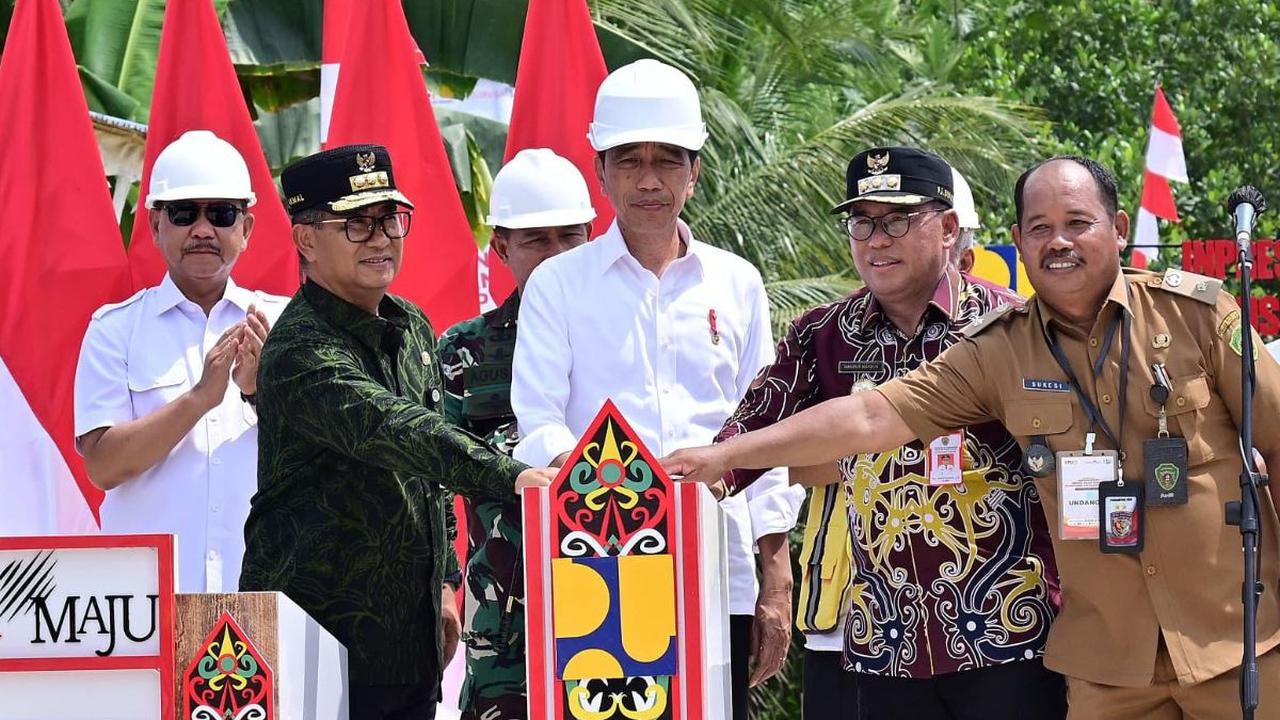 Habiskan Biaya Rp561 Miliar, Ini 10 Ruas Jalan dan 1 Jembatan di Kaltim yang Diresmikan Jokowi