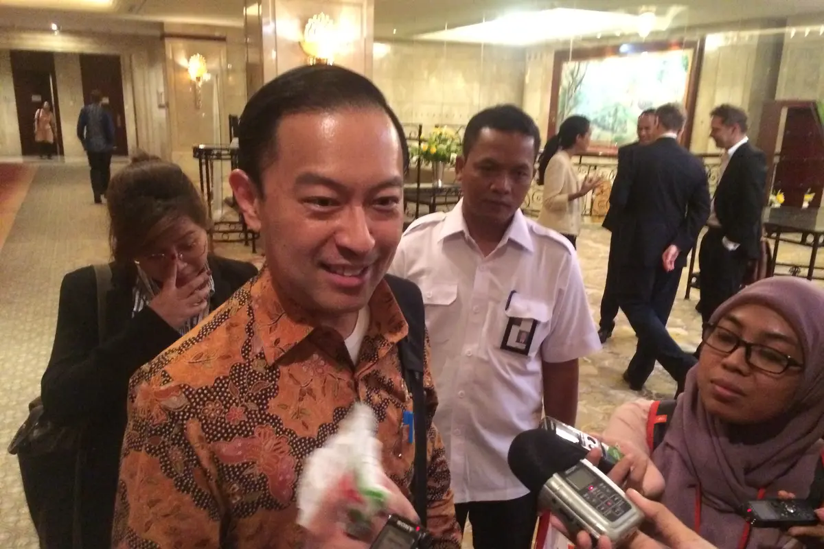 Diam-diam, Mendag Tom Lembong Rajin Bawa Kantong Plastik