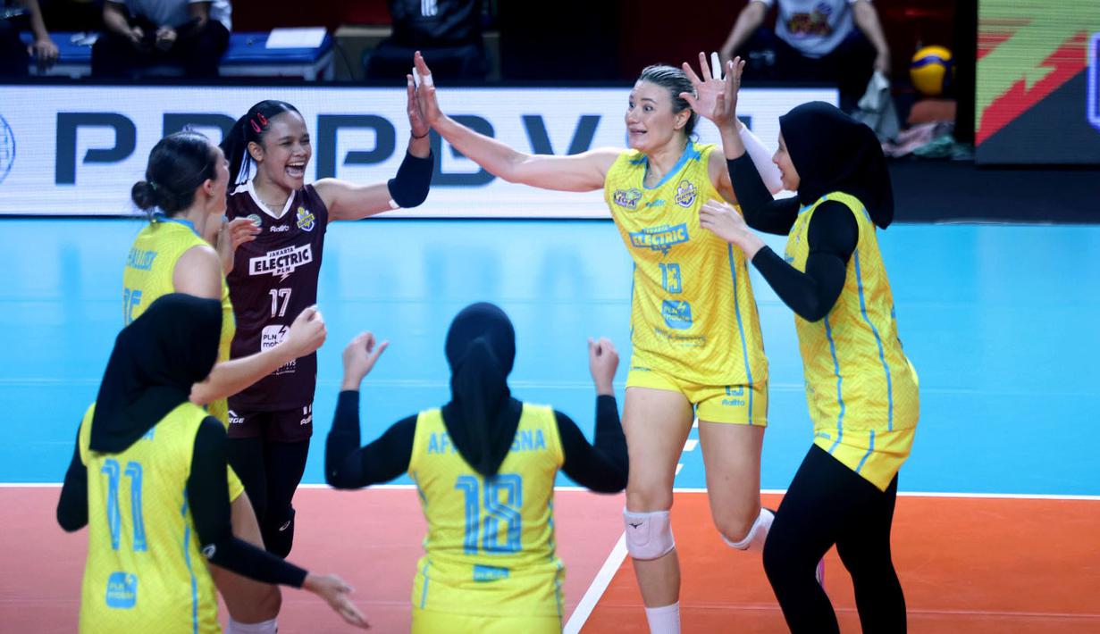 Jakarta Pertamina Enduro gagal dalam set penentuan tersebut. Mereka kalah dengan skor 11-15 dari Jakarta Electric PLN. (Dok. PBVSI)