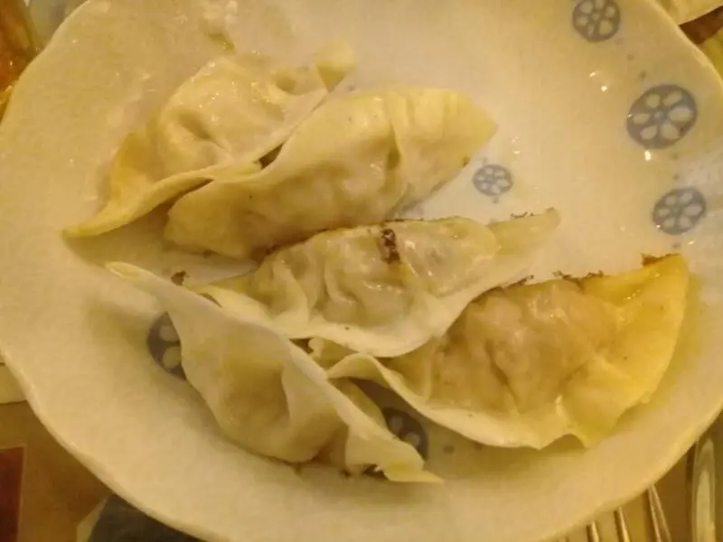 Inilah cara buat camilan enak dan mengenyangkan dari Jepang, Gyoza. (Foto : Akbar Muhibar/)