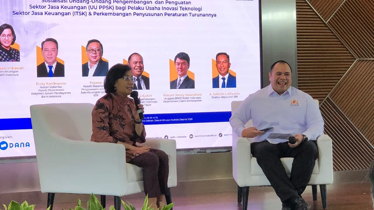 Menteri Keuangan (Menkeu) Sri Mulyani Indrawati dalam acara Sosialisasi UU PPSK di Brilian Club, Jakarta, Selasa (13/6/2023). Sri Mulyani mengatakan, sektor keuangan di Indonesia masih sangat dangkal. (Tira/Liputan6.com)