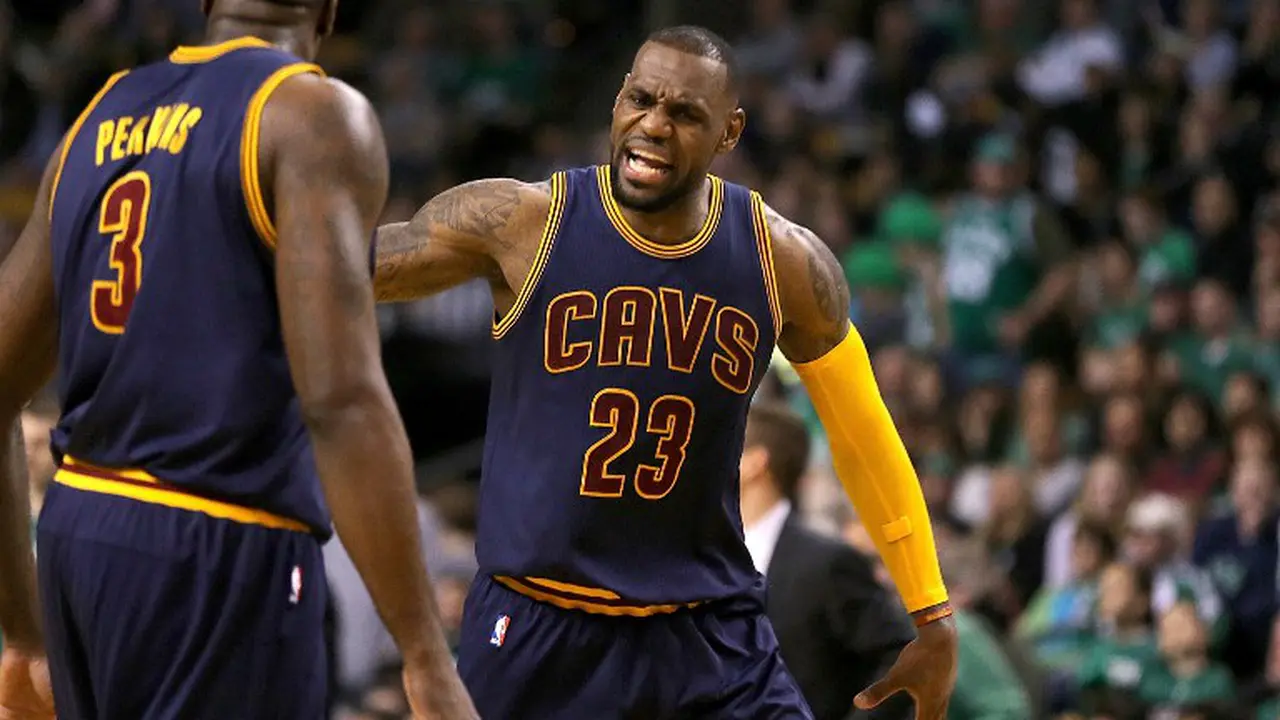 Cleveland vs Boston