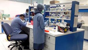 Ruang lab Dexa Laboratories of Biomolecular Sciences (DLBS) Dexa Group, Cikarang, Bekasi yang juga memproduksi Obat Modern Asli Indonesia. (Liputan6.com/Fitri Haryanti Harsono)