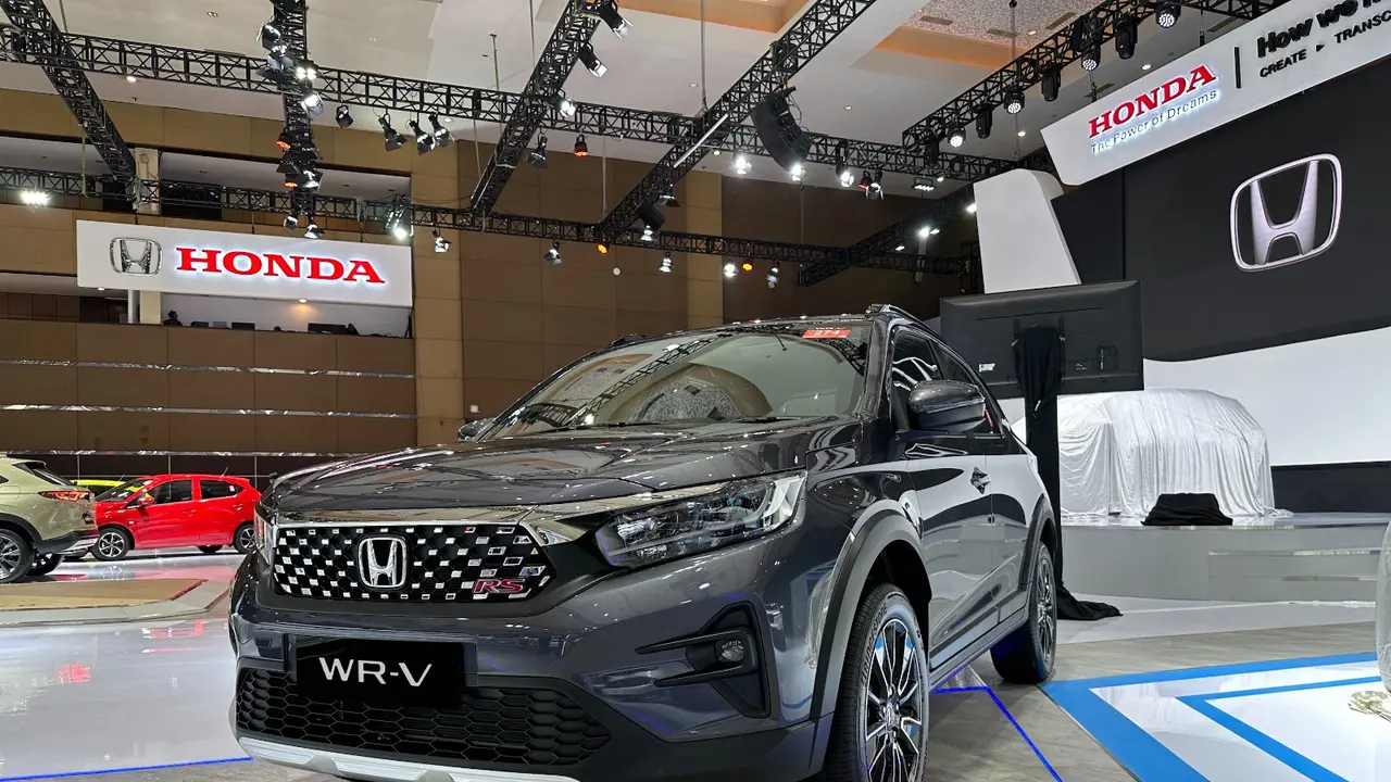 Andalkan WR-V, Honda Catatkan SPK 1.297 Unit di IIMS 2024 (ist)