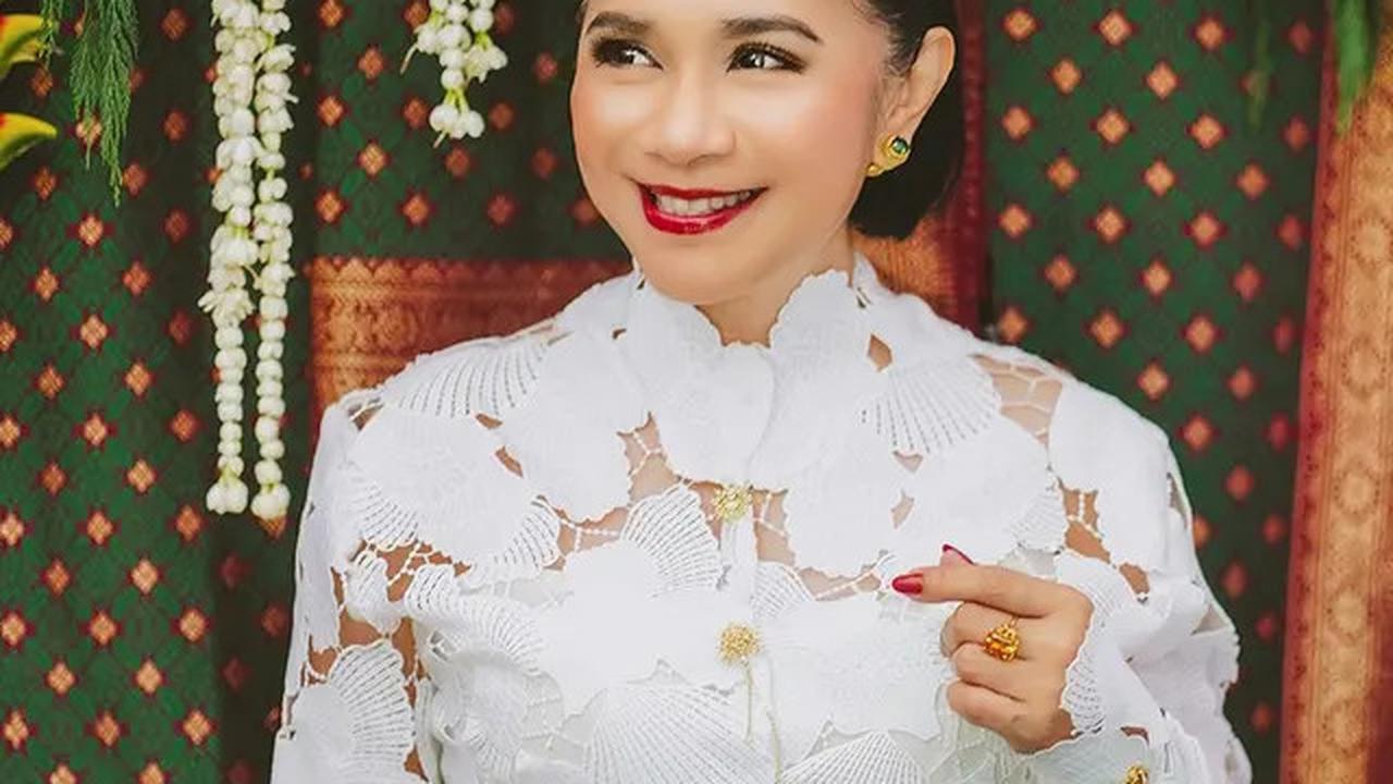5 Potret Artis di Upacara Penurunan Bendera HUT ke-80 RI di Istana Merdeka