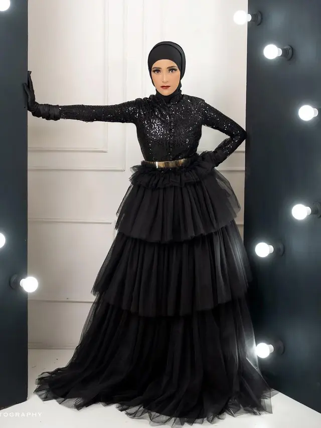 Disebut Bak Mulan Jameela, Ini 7 Pemotretan Terbaru Nadya Mustika Rahayu