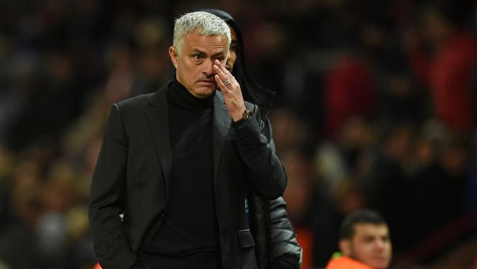 Jose Mourinho, terdepak dari Manchester United secara menyakitkan. (AFP/Oli Scarff)