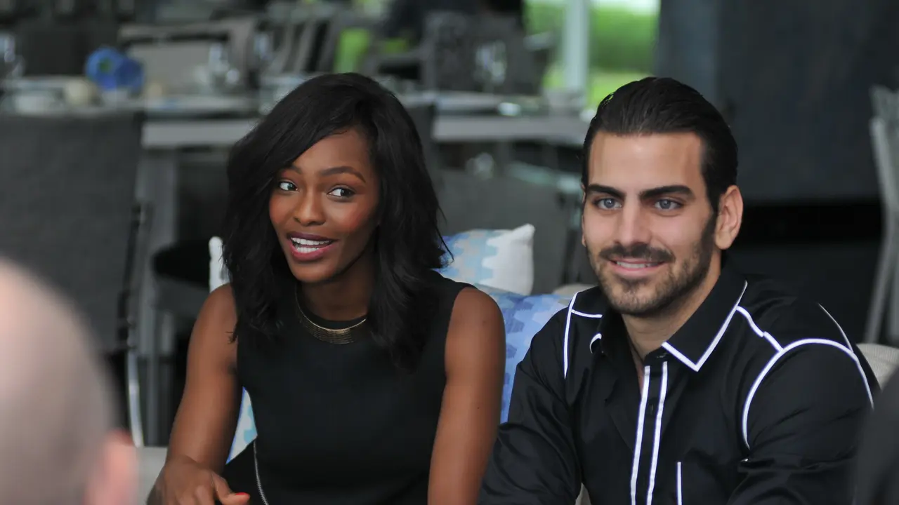 Nyle DiMarco dan Mame Adjei