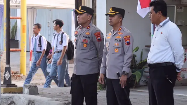 Pengaturan lalu lintas di titik ramai di Pemalang, Jawa Tengah. (Foto: Liputan6.com/Humas Polres Pemalang)