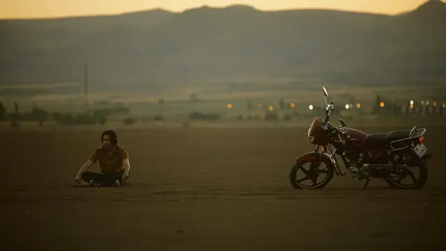 Salah satu adegan film Burning Days. (Foto: Dok. Ay Yapim/ Liman Film/ IMDb)