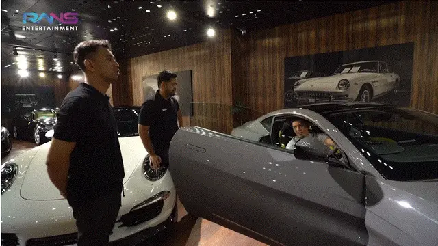 Raffi Ahmad hadiahi Irwansyah mobil sport seharga Rp 5,7 miliar
