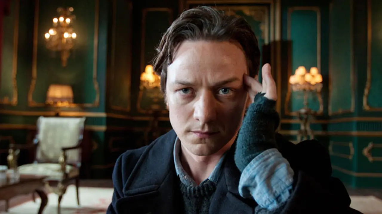 james-mcavoy-131212b.jpg