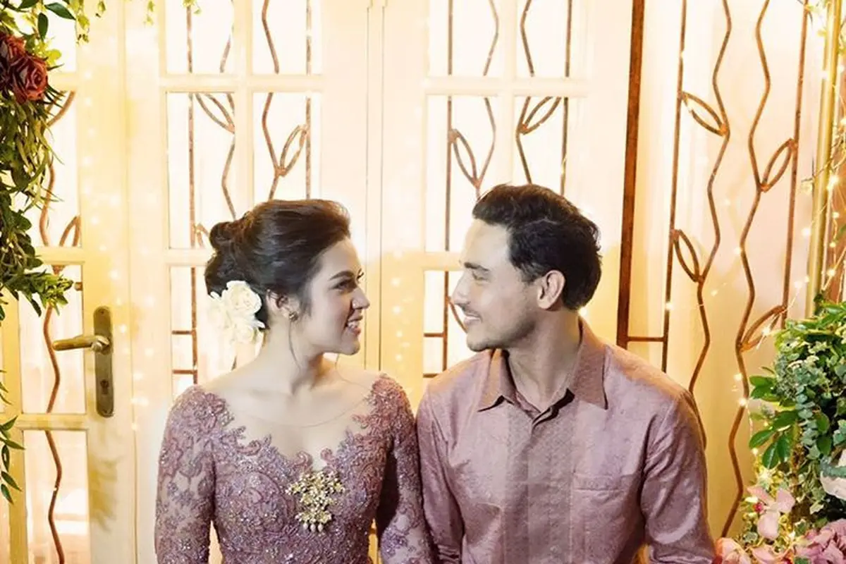 [BIntang] Kebaya Raisa
