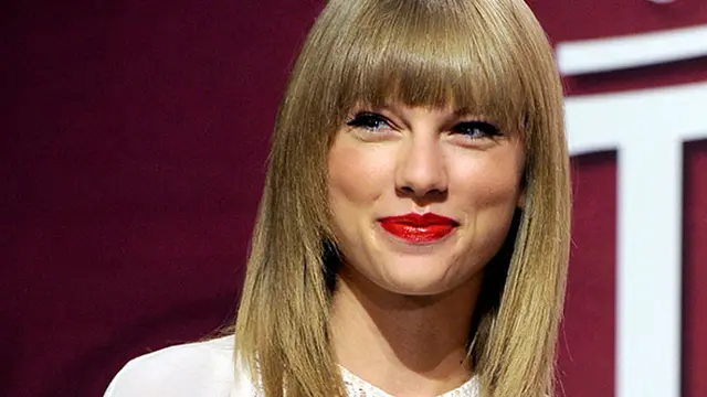 taylor-swift-131227b.jpg