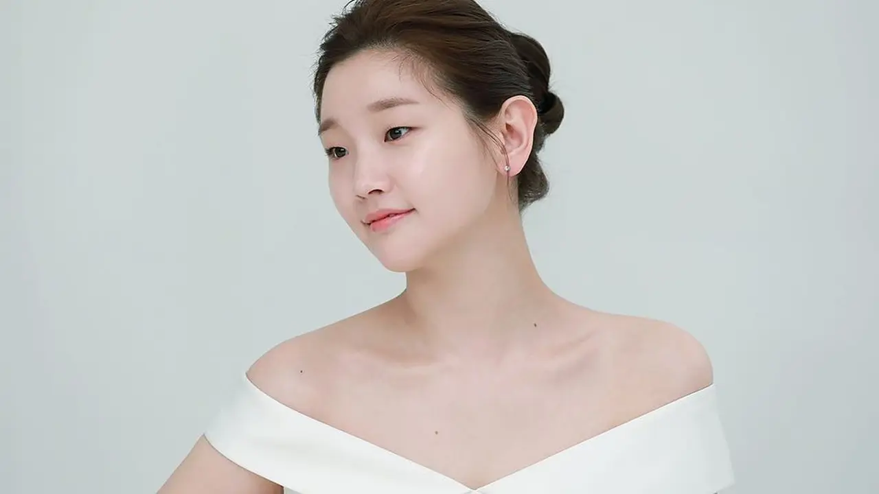 Park So Dam. (Instagram/ artistcompanyofficial)