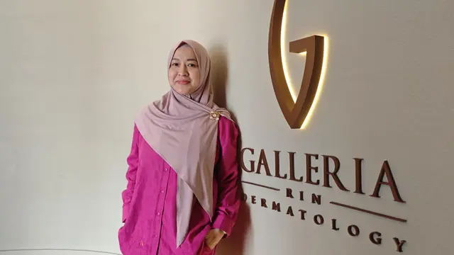 Okie Agustina di Galleria Rin Dermatology.