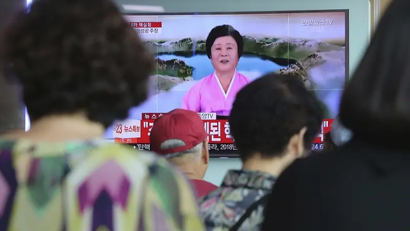 Sosok pembaca berita veteran Ri Chun-hee saat mengumumkan uji coba bom hidrogen teranyar pada Minggu 3 September