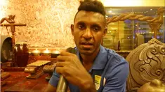 Video luapan kekecewaan Yanto Basna usai Persib gagal juara pada laga final Torabika Bhayangkara Cup 2016 melawan Arema, Minggu (3/4/2016).