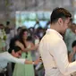 Pasangan kekasih Chicco Jerikho dan Putri Marino akhirnya meresmikan hubungannya. Potret dan video pernikahan pasangan ini banyak tersebar di media sosial. (Foto: Jozz Felix Photography/#MrandMrsJerikho)