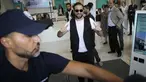 Penyerang baru Juventus, Gonzalo Higuain tiba di Juventus Medical Center, Italia (27/7). Higuain resmi di kontrak Juventus selama lima tahun dengan biaya yang cukup fantastis yaitu 90 juta euro (sekitar Rp 1,3 teiliun). (AFP PHOTO/MARCO BERTORELLO)