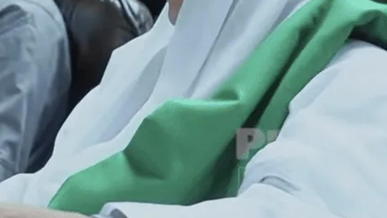 Komandan Brimob Kaget Langsung Lari & Bersimpuh di Kaki Ulama Keturunan Nabi Muhammad, Sampai Berkali-kali Sungkem