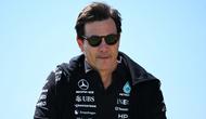 Toto Wolff, Direktur Eksekutif Tim Mercedes AMG Petronas F1, tiba di Paddock sebelum sesi latihan menjelang Grand Prix F1 Kanada di Sirkuit Gilles-Villeneuve pada 22 Mei 2026 di Montreal, Quebec. (Minas Panagiotakis/Getty Images via AFP)