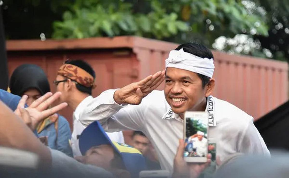 Dicap Pencitraan, Begini Komentar Ustadz Khalid Basalamah dan Buya Yahya soal Dedi Mulyadi 'Gubernur Konten'