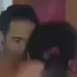 Anggota Polda NTT saat digrebek bersama selingkuhan oleh istri sah di kamar kos di Kabupaten Atambua (screenshot video)