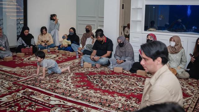 Syukuran Rumah Baru Syifa Hadju